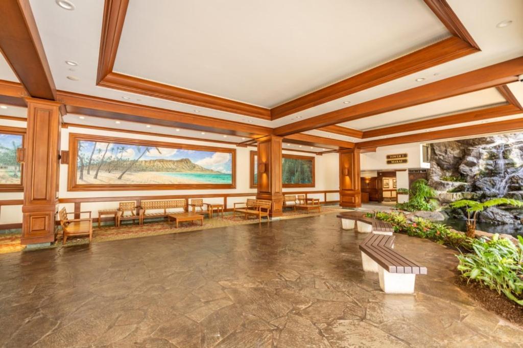 Waikiki Banyan W-Ocean Views With Free Parking! Apartment Honolulu Exterior foto