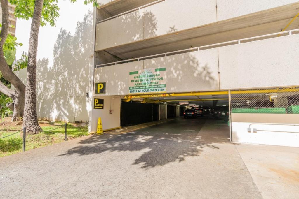 Waikiki Banyan W-Ocean Views With Free Parking! Apartment Honolulu Exterior foto